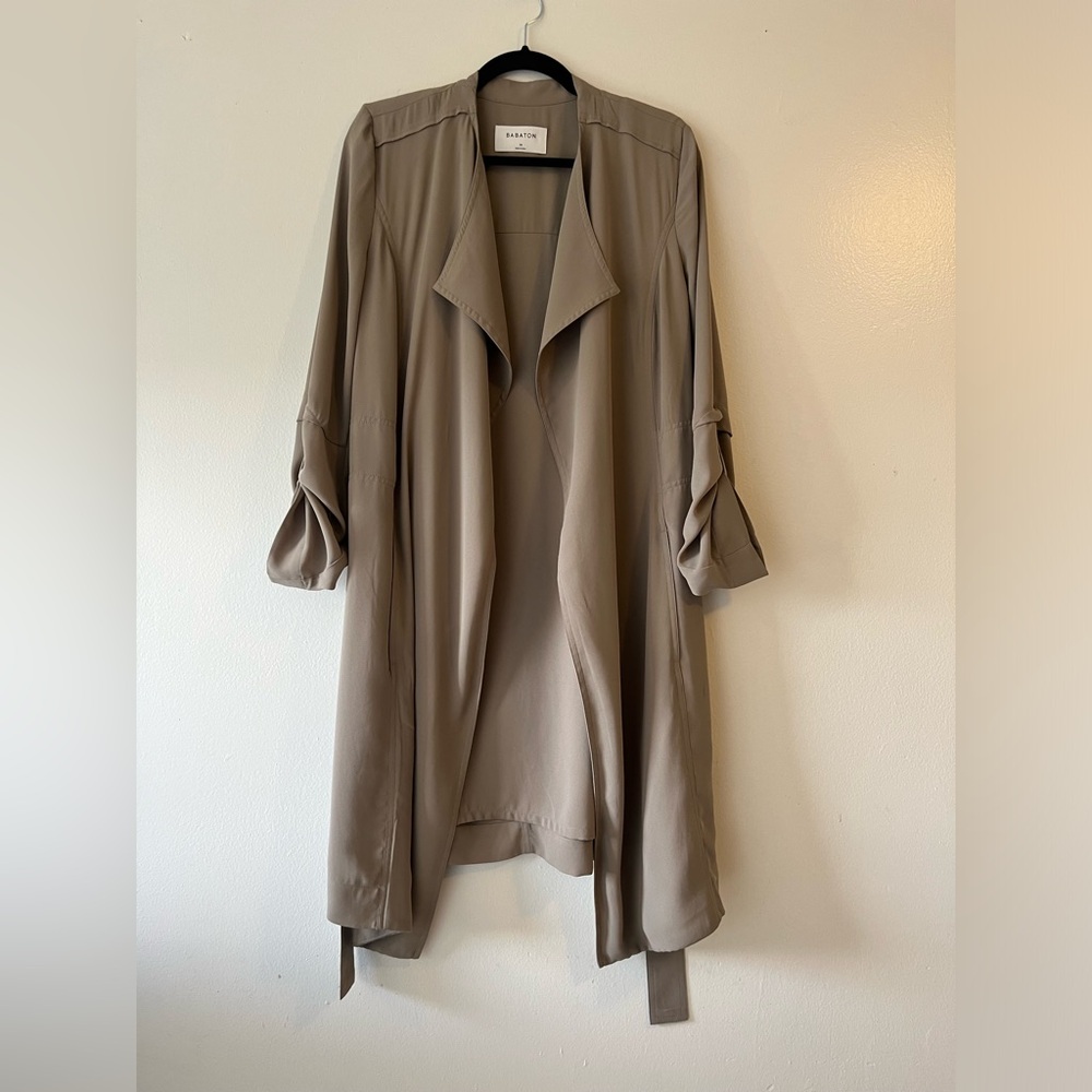 Aritzia Babaton Quincey Flowy Lightweight trench coat Size Medium In Taupe - Picture 8 of 16